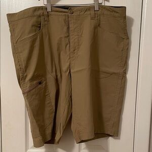 Eddie Bauer Men's Brown Cargo Shorts